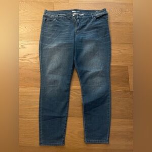Women’s Old Navy Size 18 Super Skinny Jeans